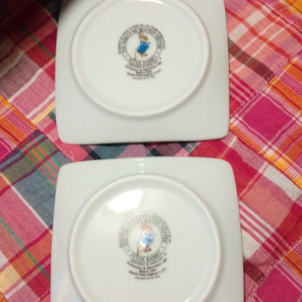 Mini Peter Rabbit Tea Set - Picture 14 of 16